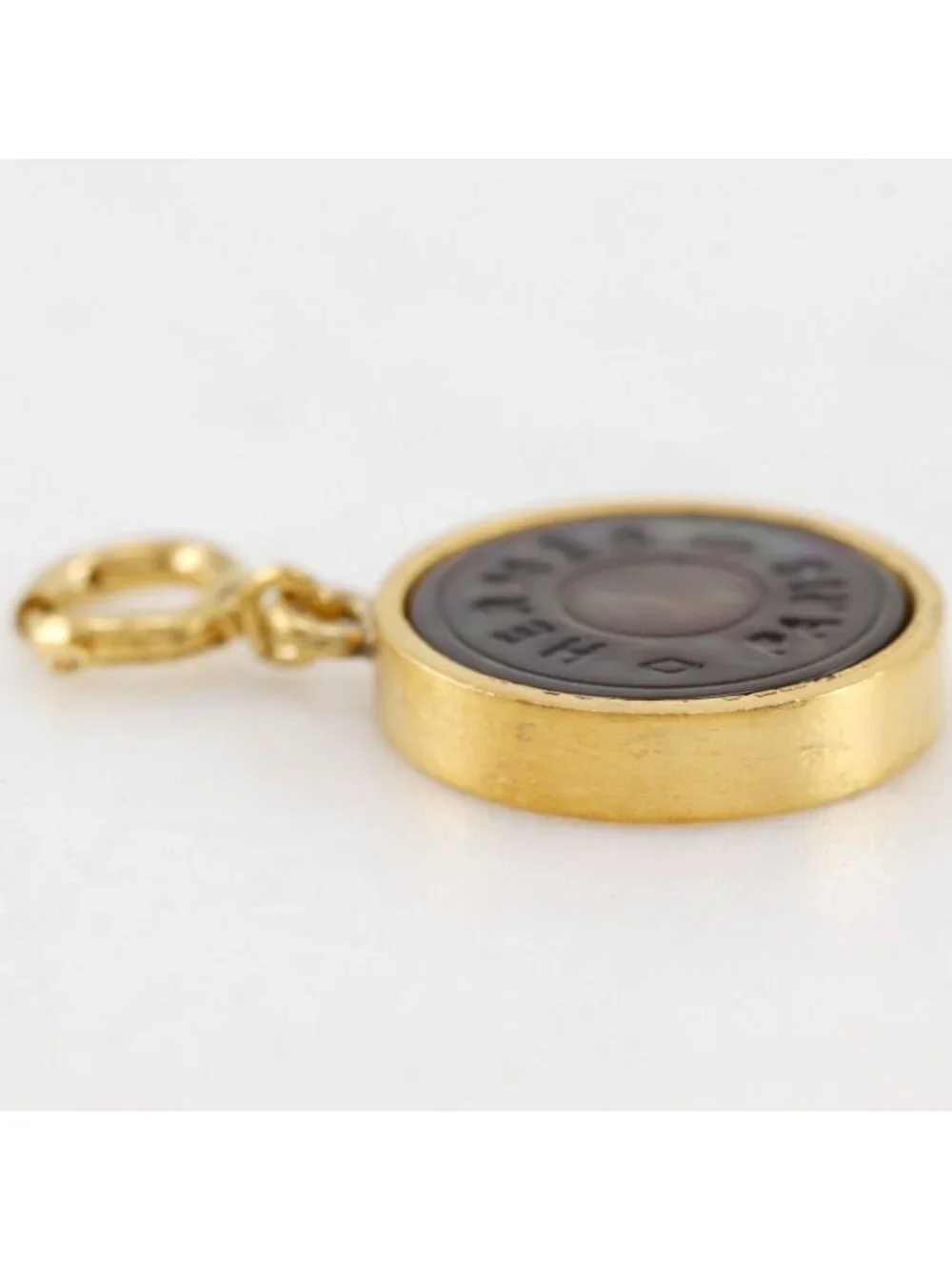 Hermes Series Black Shell Gold Plated Pendant